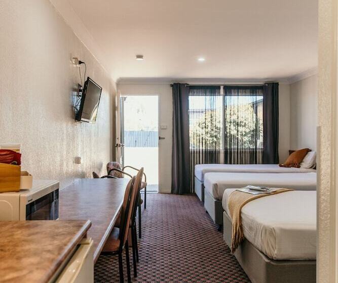패밀리 룸, Outback Motel Mt Isa