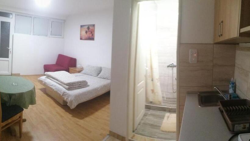 اتاق استاندارد اینتریور, Apartmani Milivojevic