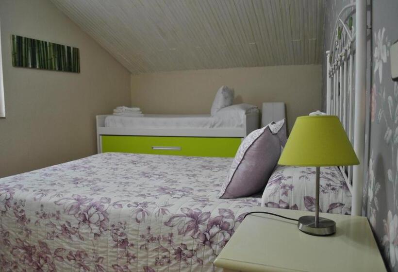 Habitació Quàdruple Estàndard, Hospedaje Javier   Alojateisla