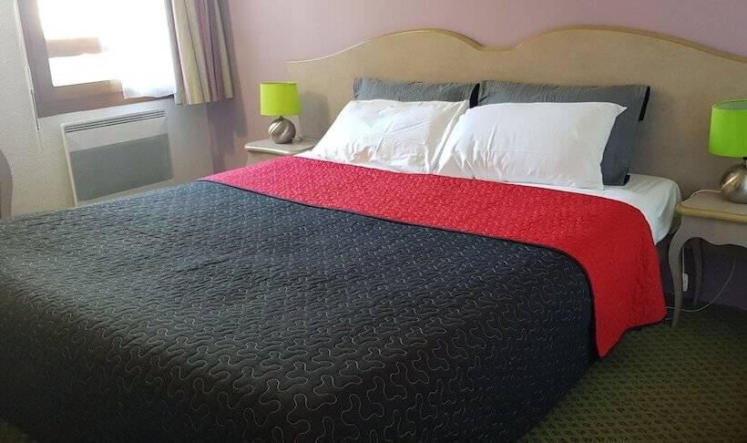 اتاق استاندارد چهار تخته, Ikar   Fasthôtel Blois