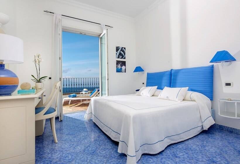 Номер Deluxe Вид на Море, Relais Maresca Luxury Small Hotel & Terrace Restaurant