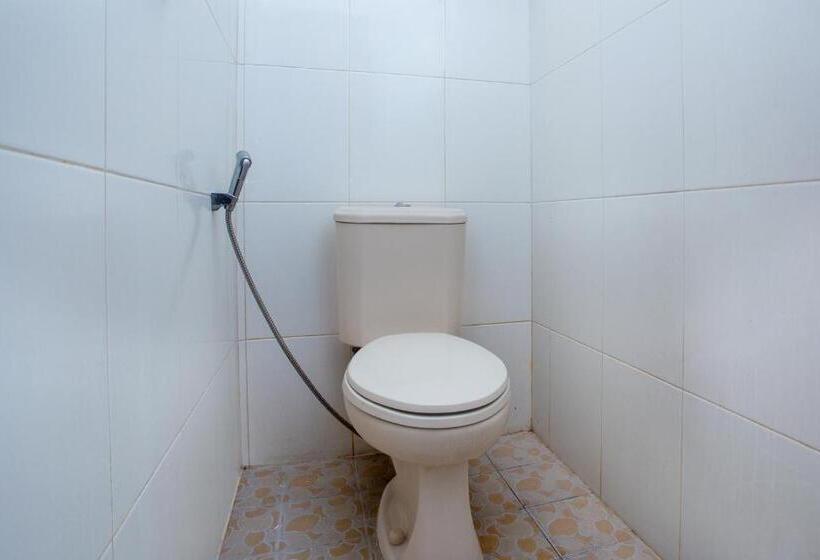 Номер Стандарт, Oyo 3042 Griya Karangsalam Indah