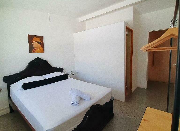 חדר דלוקס, Cloud9 Hostel