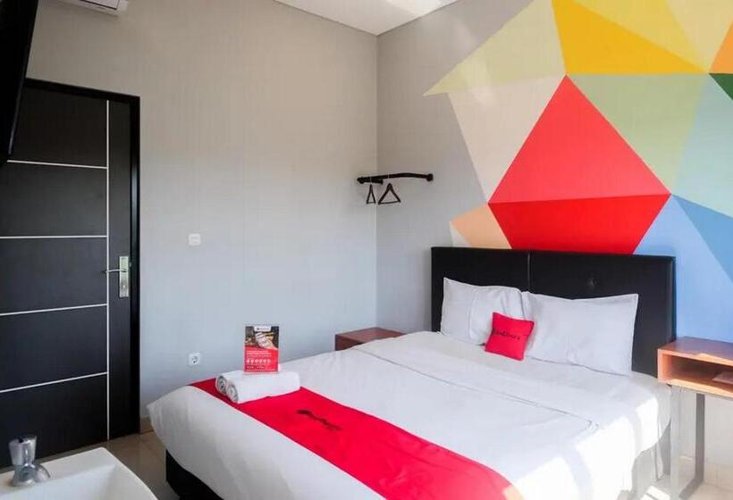 Номер Economy, Reddoorz Near Sindu Kusuma Edupark 3