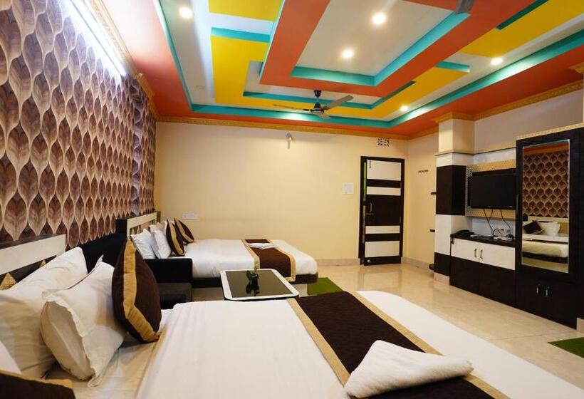 Familjerum, Tirupati Lodge Njp