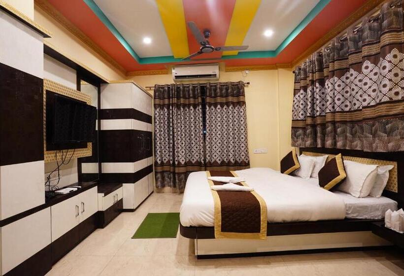 Familjerum, Tirupati Lodge Njp