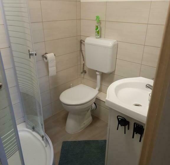 غرفة قياسية, Burai Vendégház