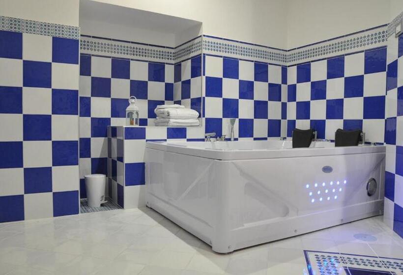 اتاق لوکس با بالکن, Salerno Costa D Amalfi Suite