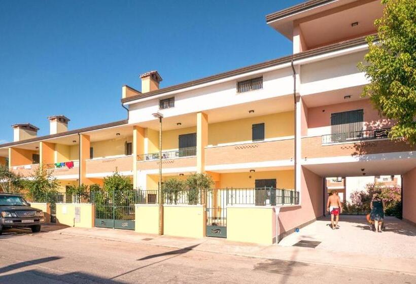 Апартаменты 1 Спальня, Pomposa Residence
