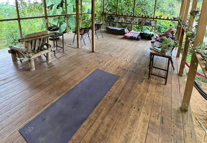 디럭스 룸 산전망, Bolita Trails And Lodging