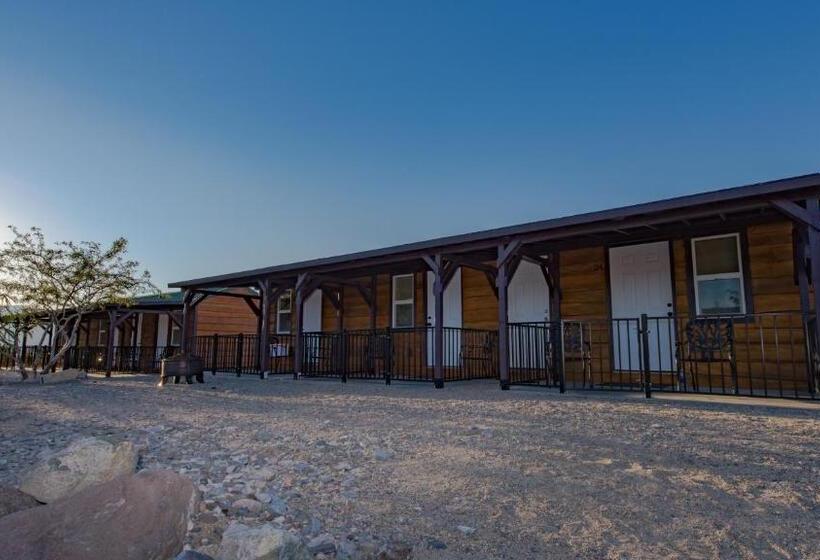 Хижина, Panamint Springs Motel & Tents