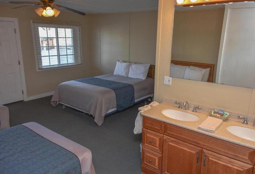 Номер Стандарт, Panamint Springs Motel & Tents