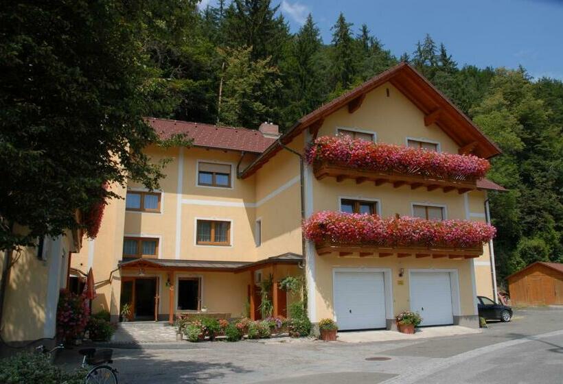 Номер Стандарт, Gasthof Weingrill
