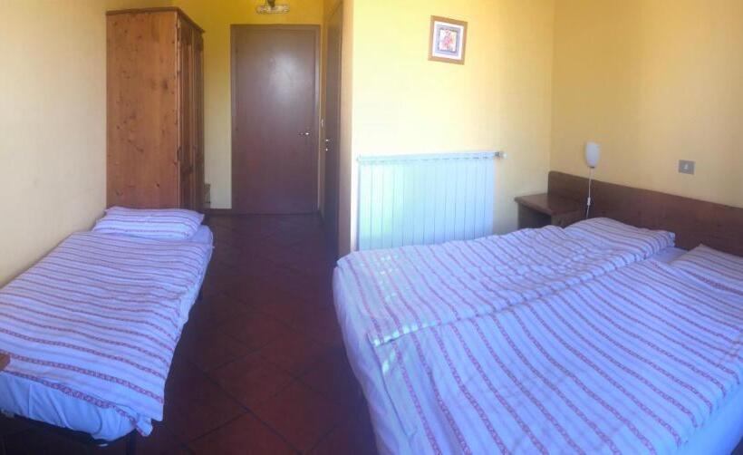 Номер Стандарт Трехместный, Agriturismo La Betulla