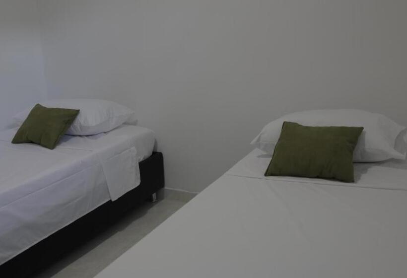 기본룸, Puerto Caribe Hostal