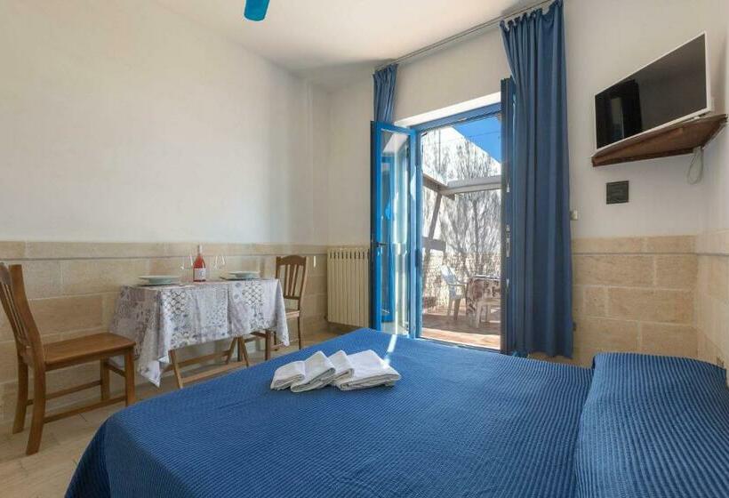 Студия Стандарт, Residence La Scogliera By Barbarhouse