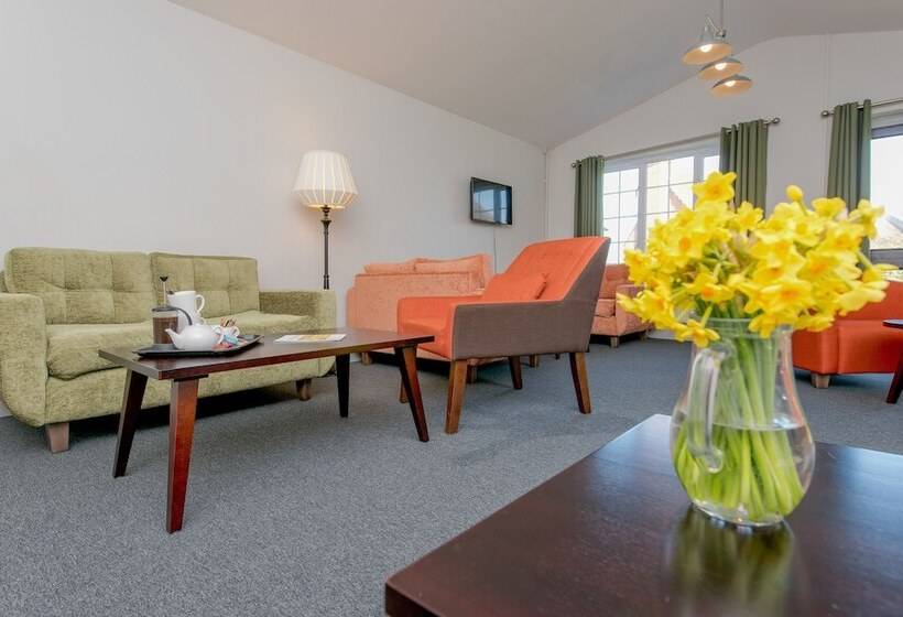 Кровать в Многоместном Номере с Общей Ванной, Yha Blaxhall   Hostel