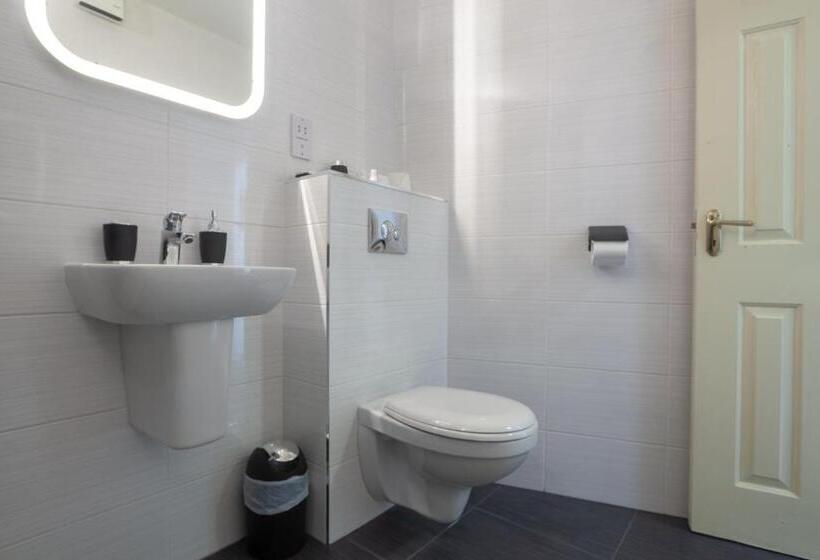 Четырехместный Номер Стандарт, Hillgrove Guesthouse