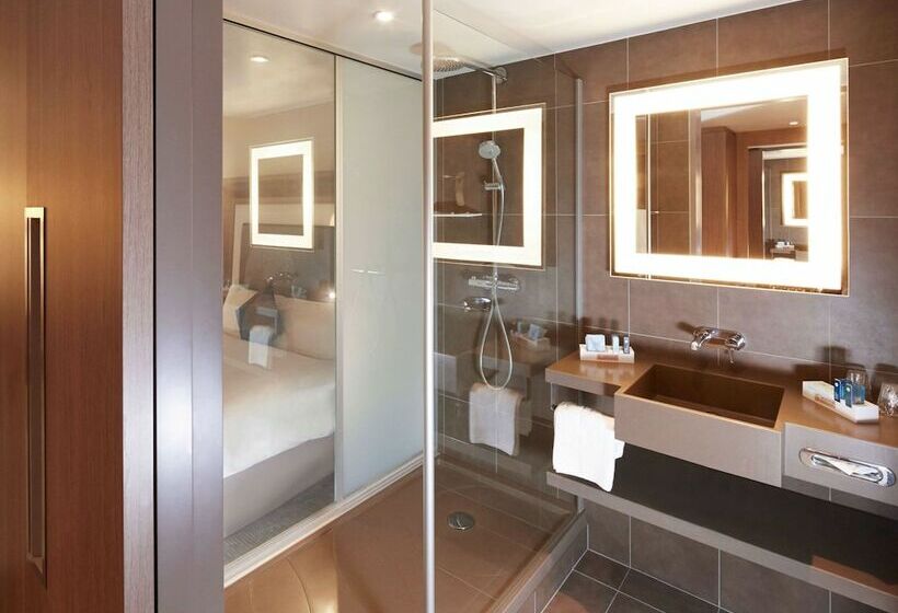Номер Superior, Novotel London Bridge
