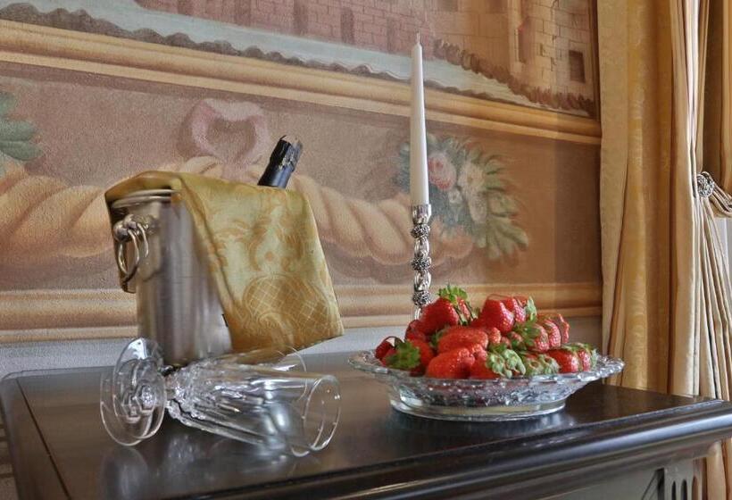 Люкс Кровать Кинг, Relais Villa Poschi