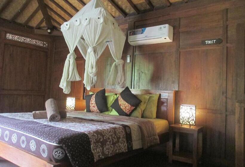 Бунгало Стандарт Вид на Сад, Green Paddy Hostel & Villa
