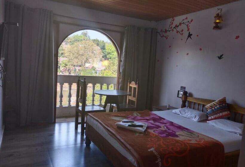 Номер Deluxe с Балконом, Magadh ,in Fort Panhala
