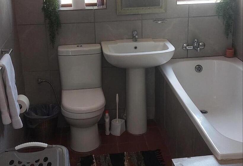 Семейное Студио, Geluksdam Guest House