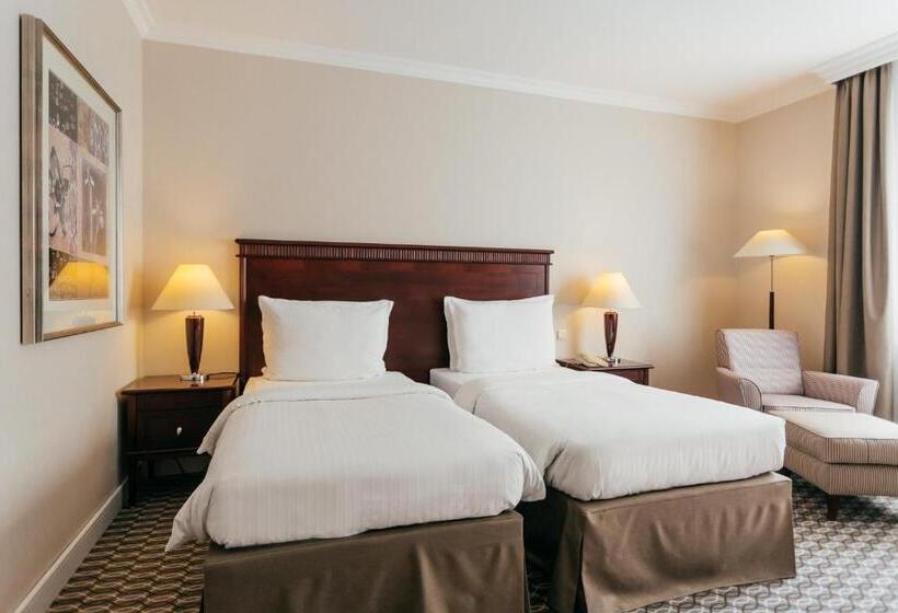 اتاق سوپریور با چشم‌انداز, Radisson Blu Carlton Hotel, Bratislava