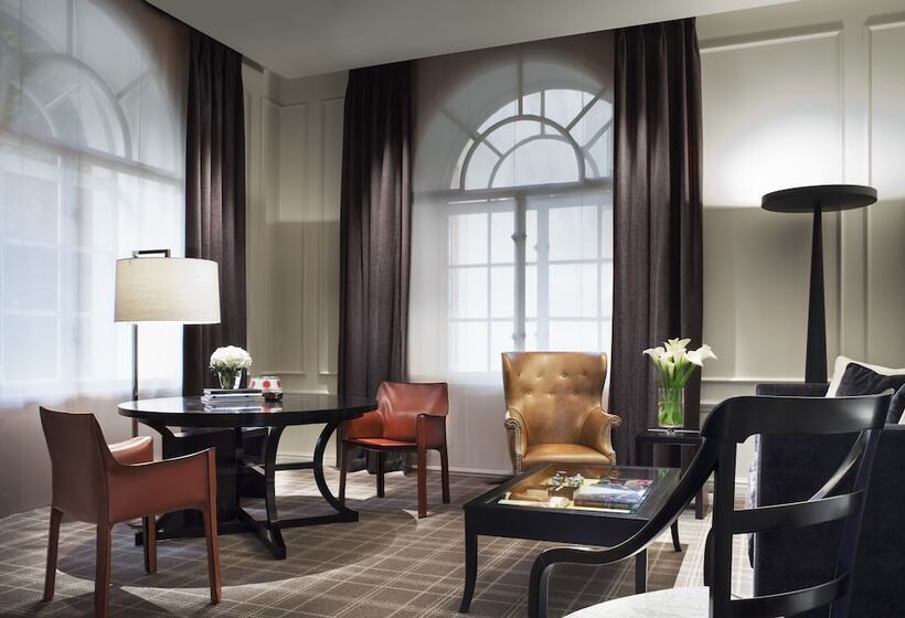 Люкс Премиум, Rosewood London