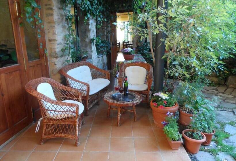 Номер Стандарт Трехместный, La Casa Del Filandón  Hotel Rural