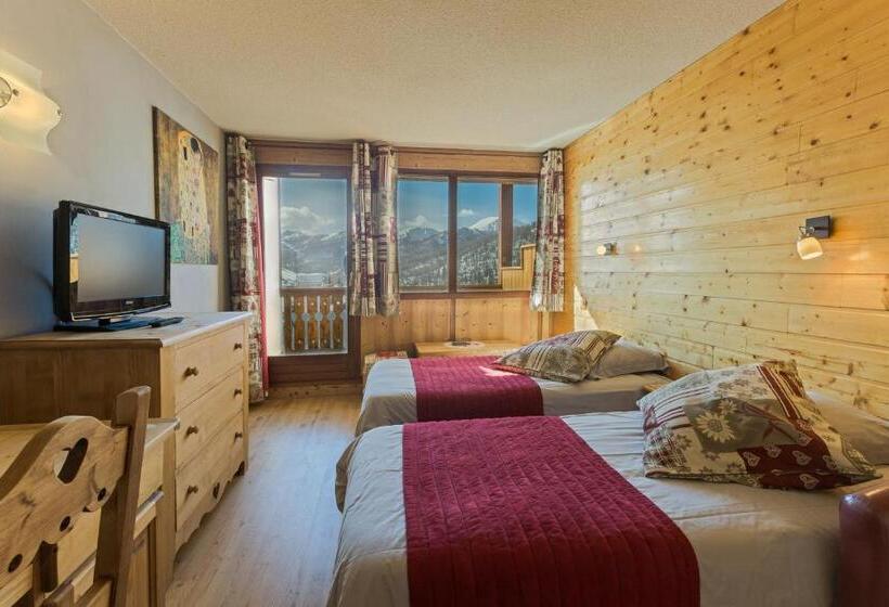 Номер Стандарт Трехместный, Du Hameau