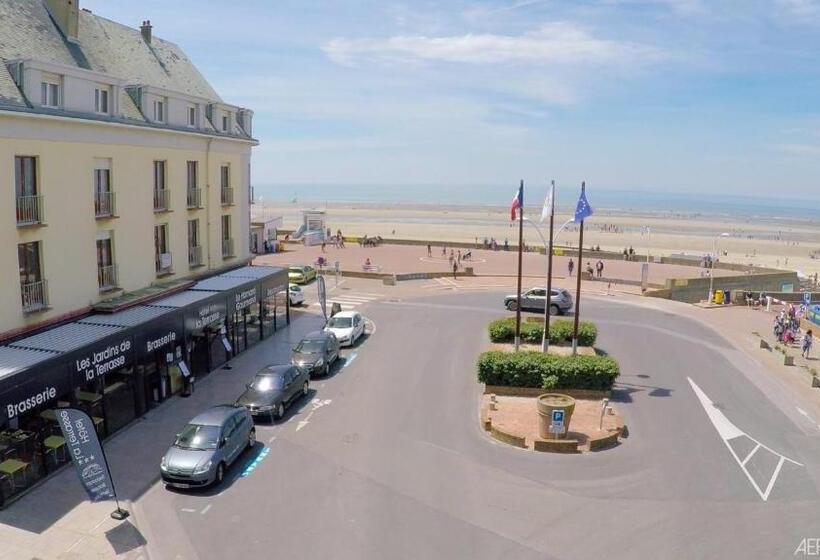 Четырехместный Номер Стандарт Вид на Море, La Terrasse