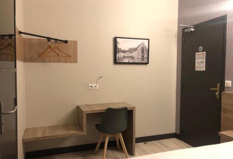 Номер Стандарт, Logis   Hôtel Saint Nicolas