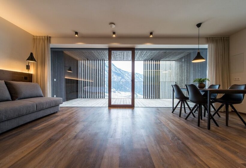 デラックススタジオ, Mountain Residence Montana