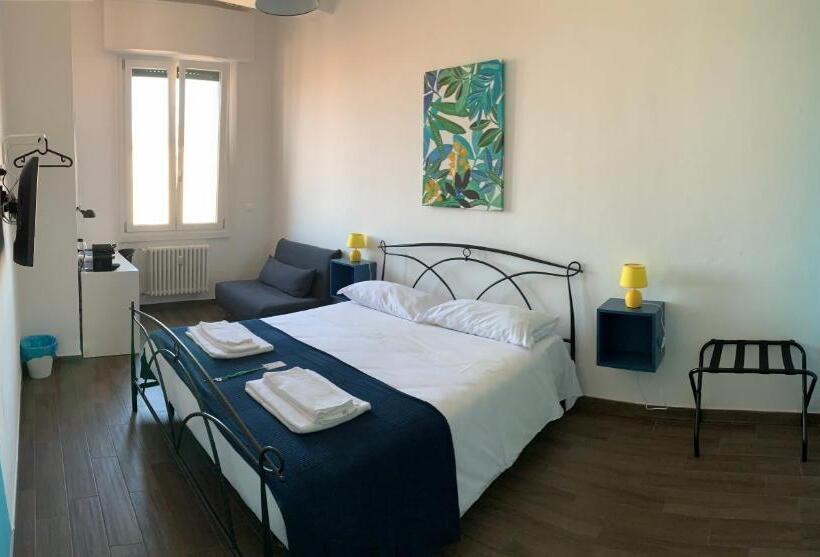 اتاق استاندارد, Mambo Suites