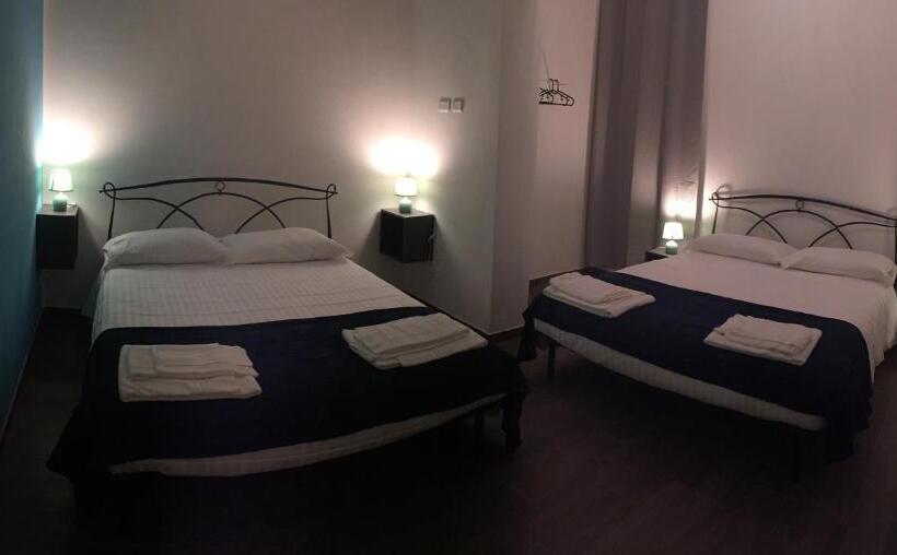 اتاق استاندارد چهار تخته, Mambo Suites