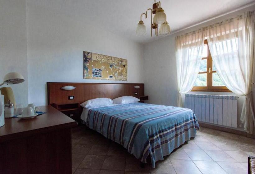 اتاق استاندارد با تخت بزرگ, B&b La Bredia