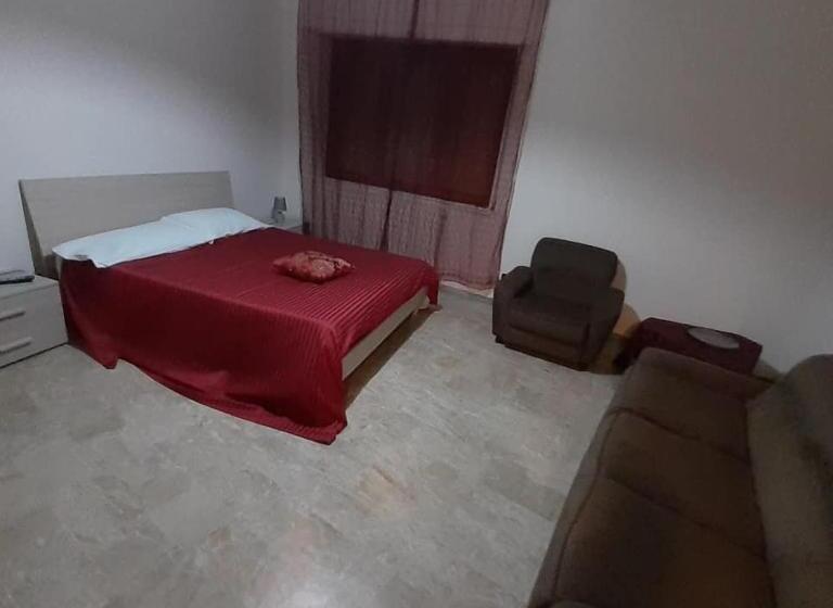 اتاق خانوادگی, Bed And Breakfast Lagiocosa