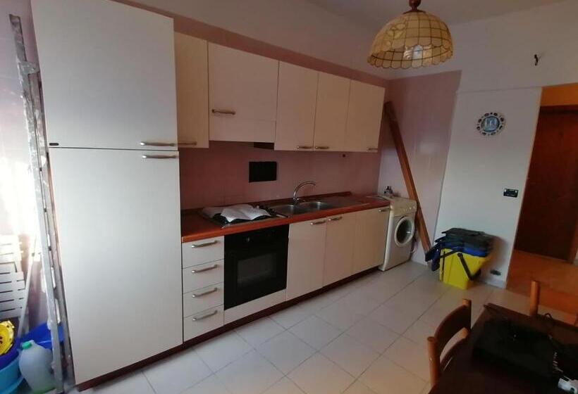 اتاق اکونومی, Bed And Breakfast Lagiocosa