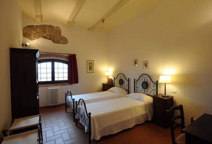 Апартаменты 3 Спальни, Borgo Rapale