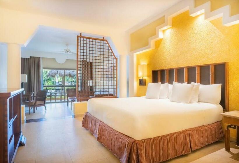 プールビュージュニアスイート, Iberostar Selection Paraíso Maya Suites