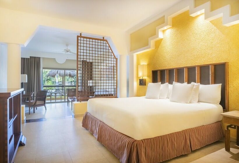 プールビュージュニアスイート, Iberostar Selection Paraíso Maya Suites