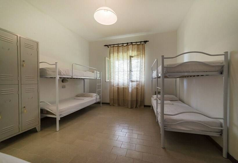 Кровать в Многоместном Номере с Общей Ванной, Tuscany Working Hostel