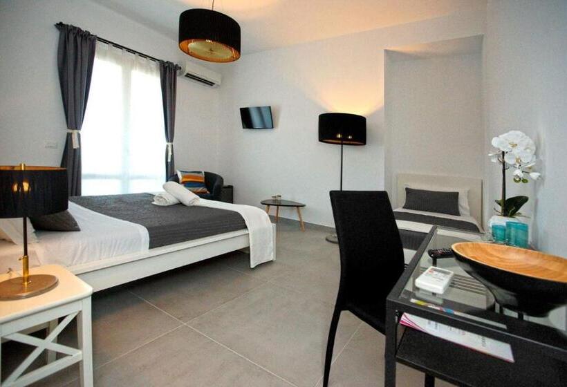 اتاق استاندارد سه نفره, B&b Roda Barocco