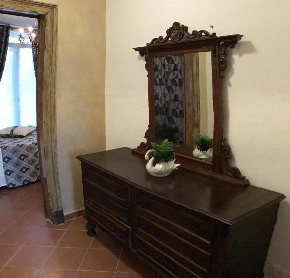 اتاق لوکس, Original Sicily