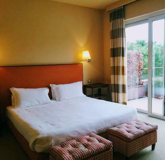 اتاق لوکس با تخت بزرگ, Villa Maria Hotel & Spa