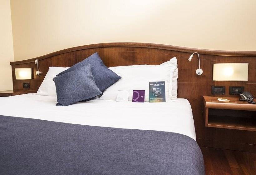 اتاق استاندارد با تخت دوبل, Mercure Genova San Biagio