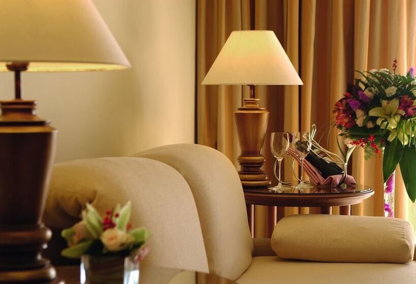 سوییت با چشم‌انداز دریا, Movenpick Resort & Residences Aqaba