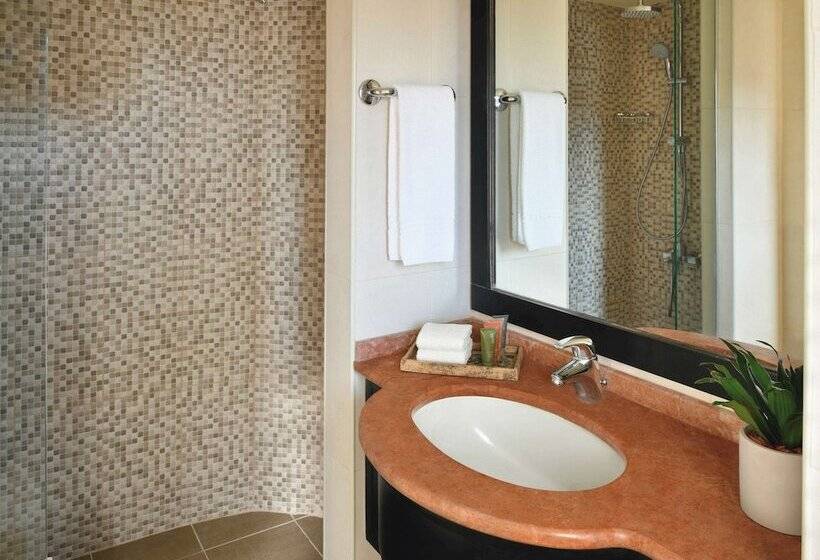 آپارتمان 3 خوابه با چشم‌انداز دریا, Movenpick Resort & Residences Aqaba