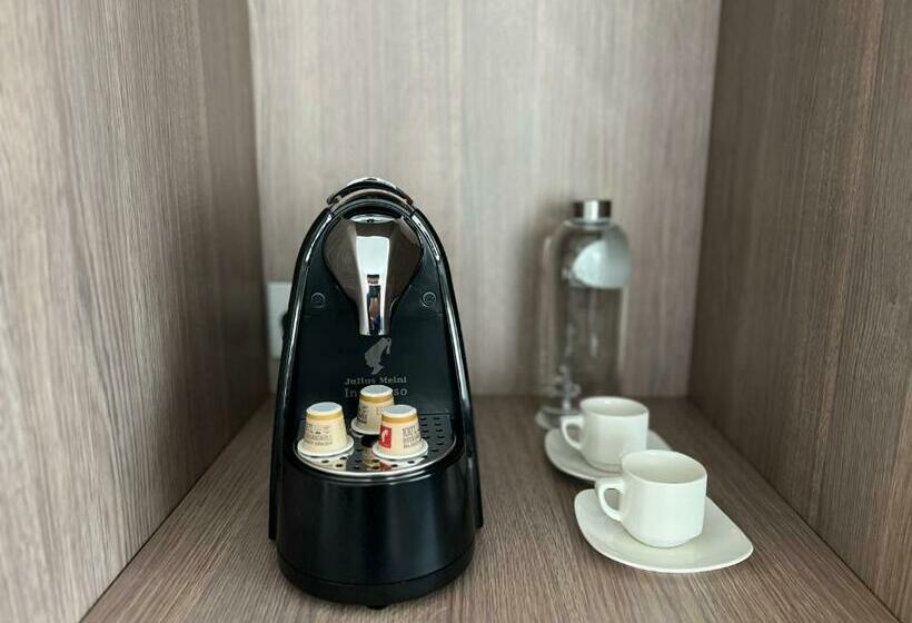 Люкс Executive Кровать Кинг, Novotel World Trade Centre Dubai